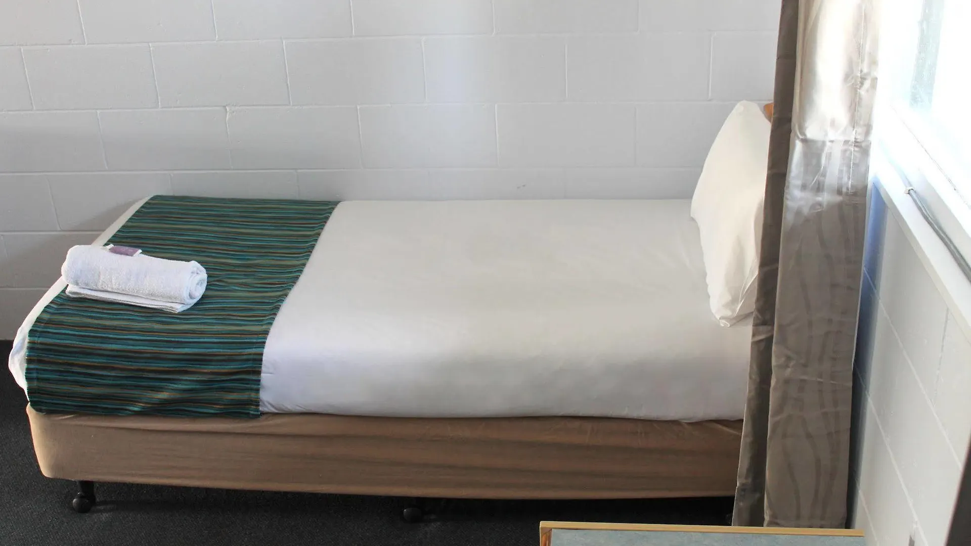 Rocky Glen Hotel Motel Gladstone