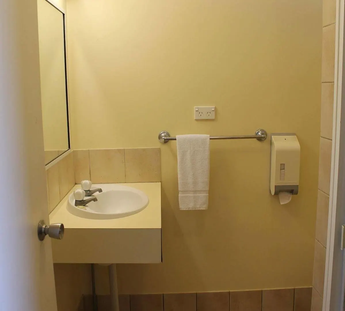 Rocky Glen Hotel Motel Gladstone
