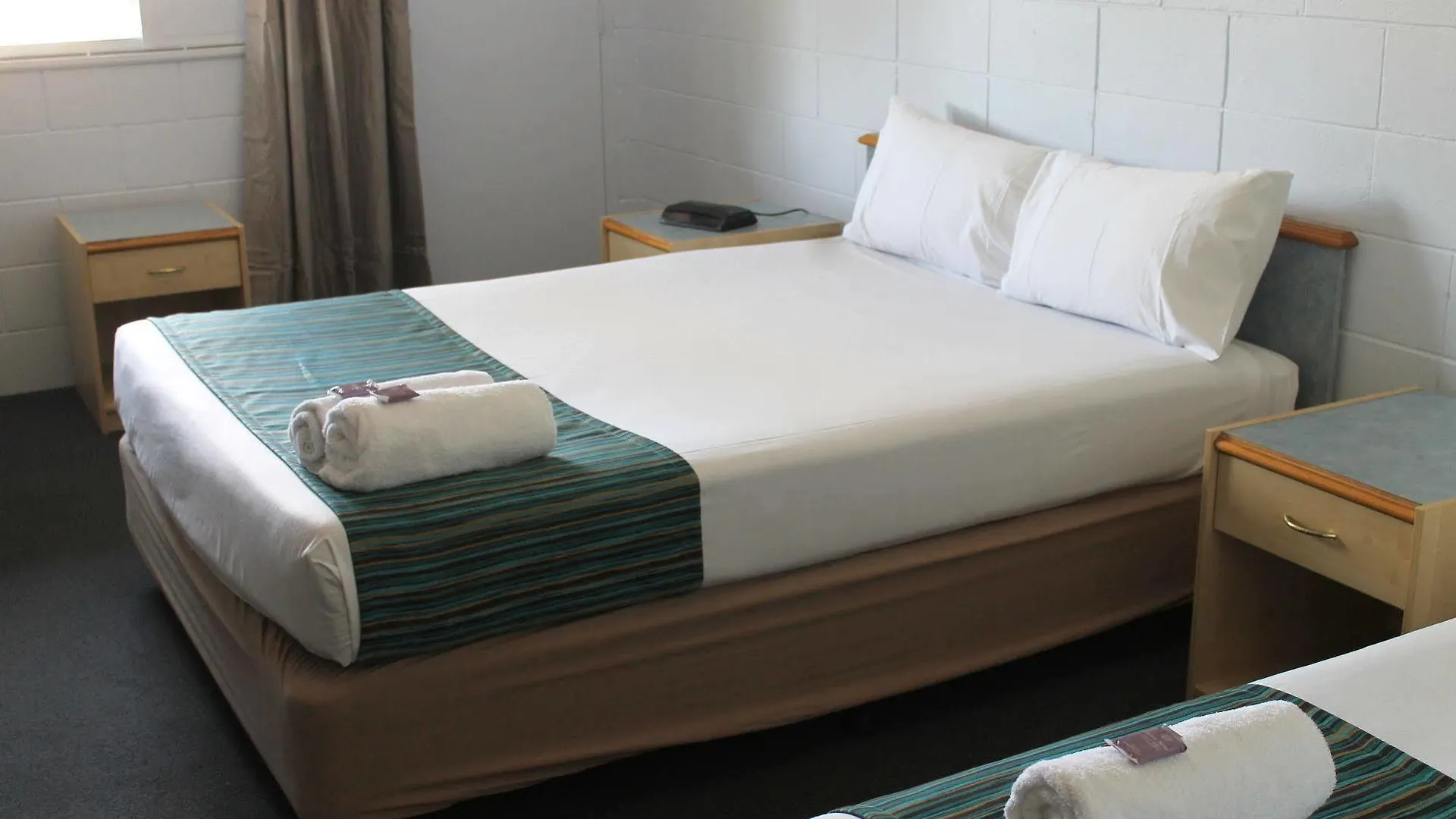 Rocky Glen Hotel Motel Gladstone